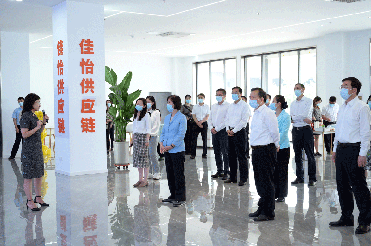 【佳怡快訊】全國人大常委會副委員長、全國婦聯(lián)主席沈躍躍一行蒞臨佳怡供應鏈企業(yè)集團指導調(diào)研